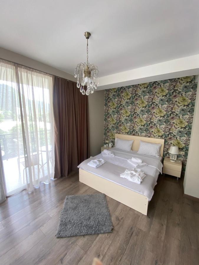 Borjomi Central Hotel Eksteriør billede