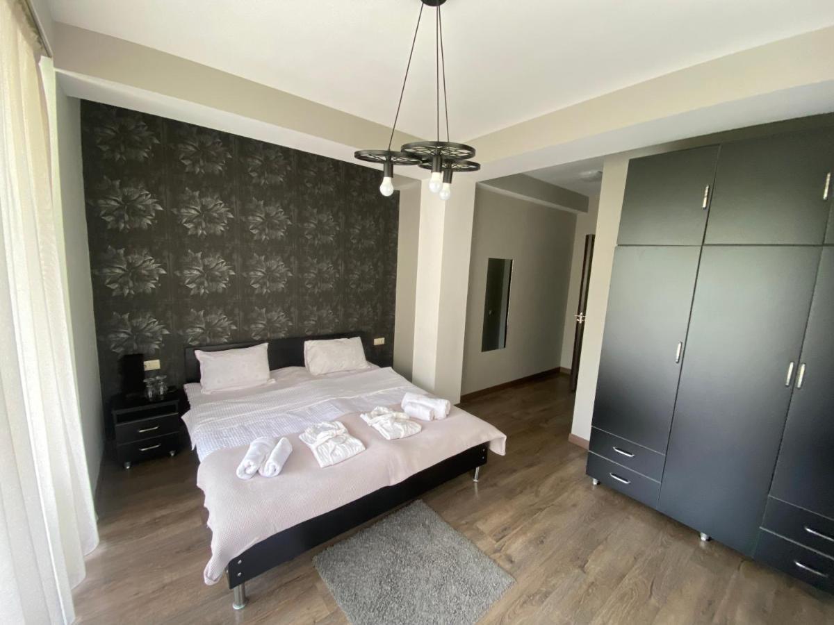 Borjomi Central Hotel Eksteriør billede