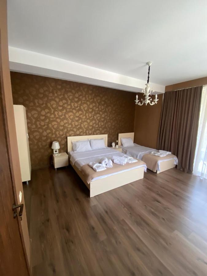 Borjomi Central Hotel Eksteriør billede