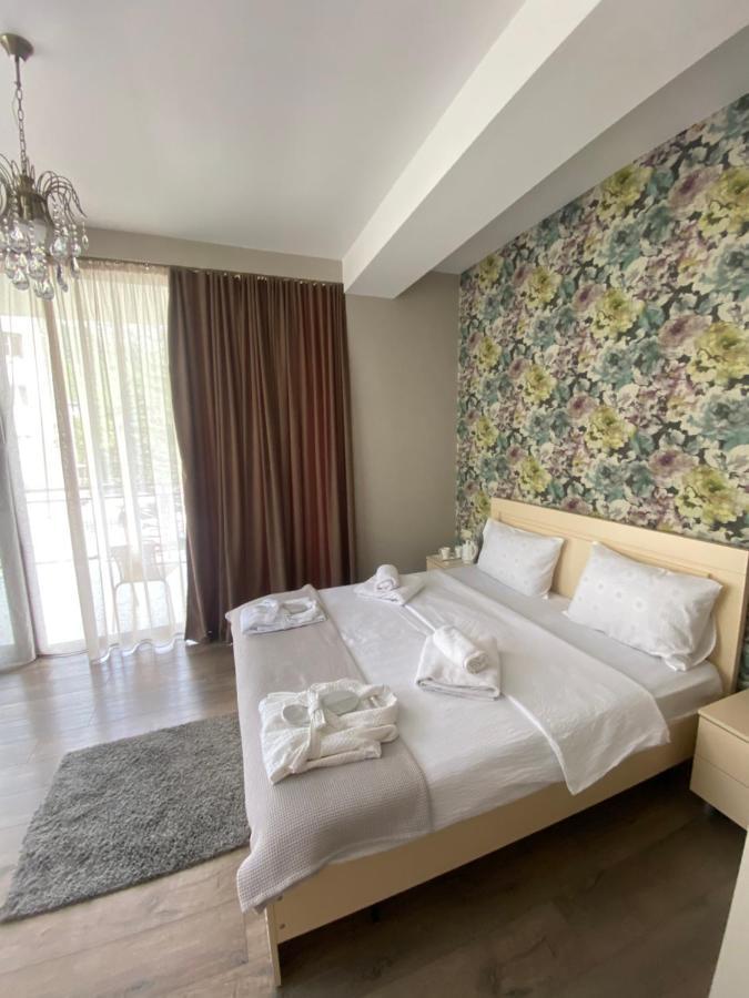 Borjomi Central Hotel Eksteriør billede