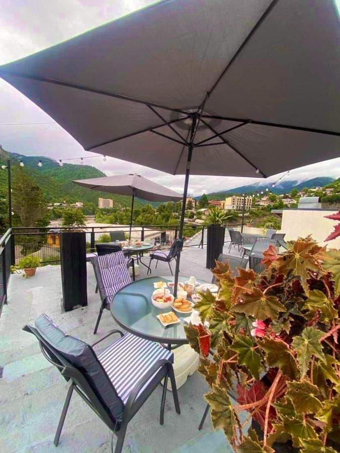 Borjomi Central Hotel Eksteriør billede