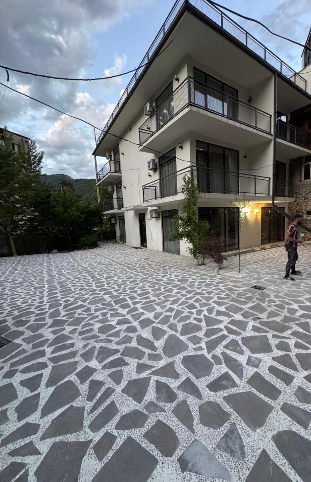 Borjomi Central Hotel Eksteriør billede